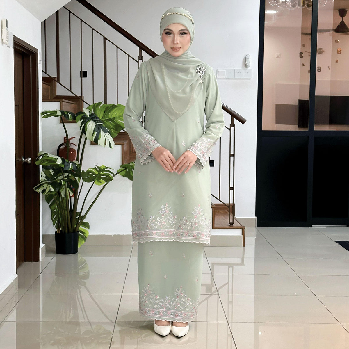 Clarisa Kurung