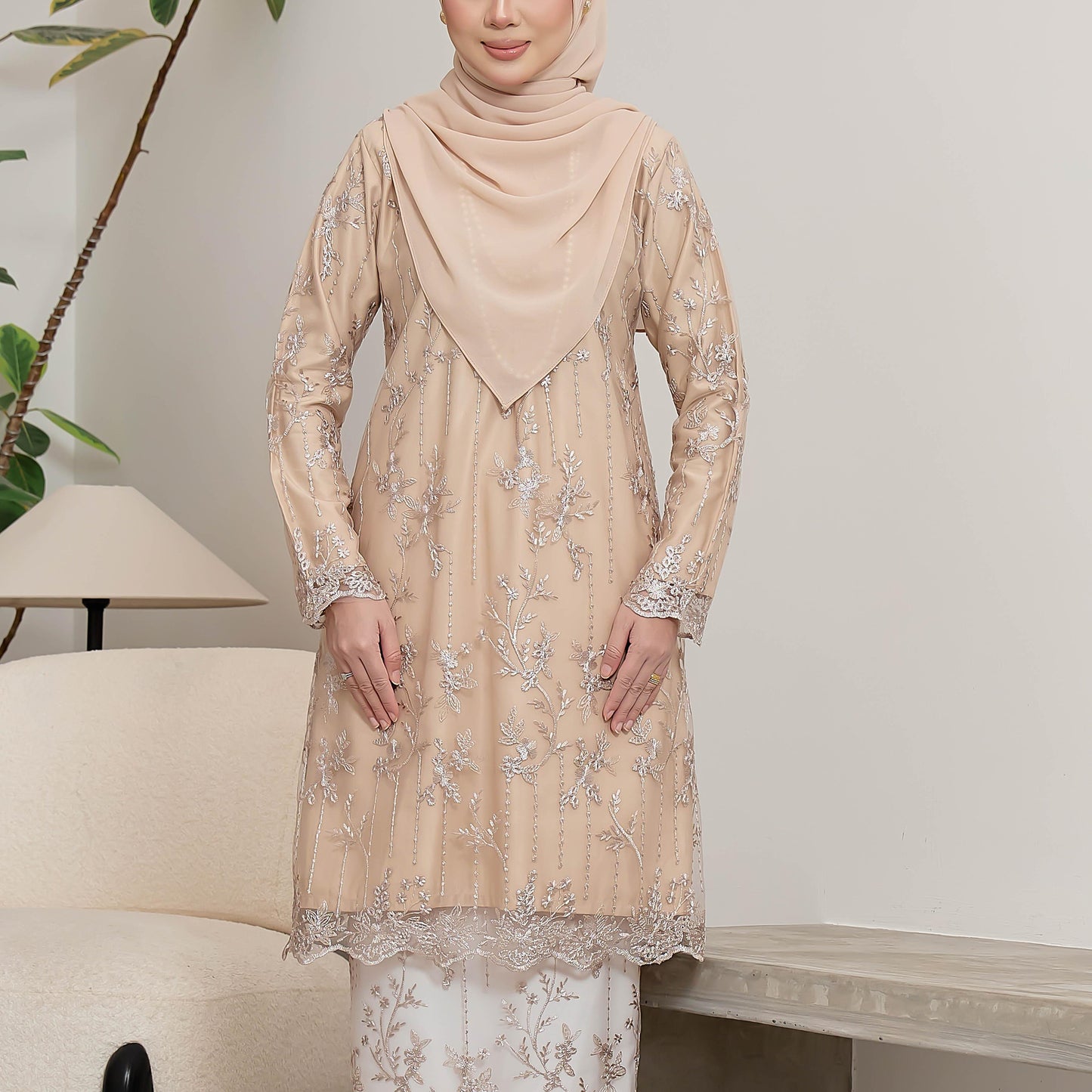 Mardelia Kurung