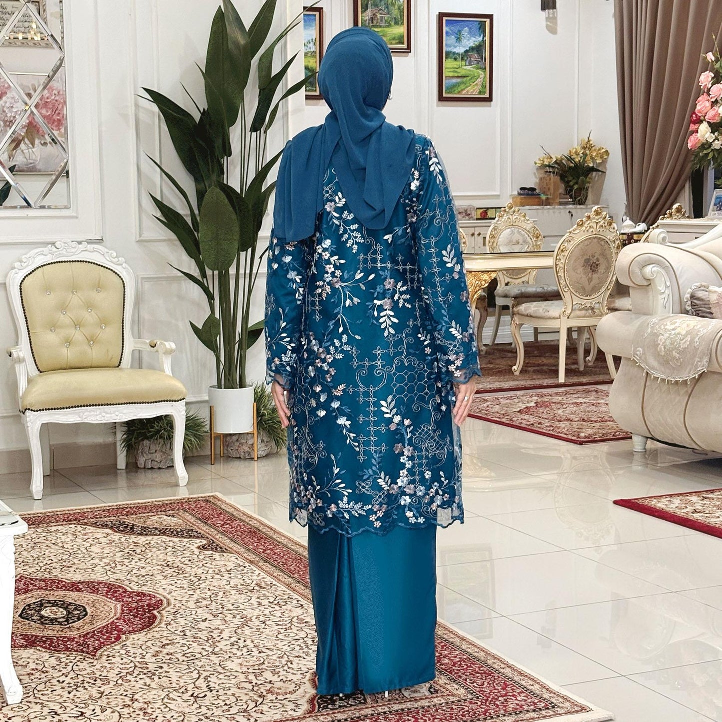 Tihana Kurung
