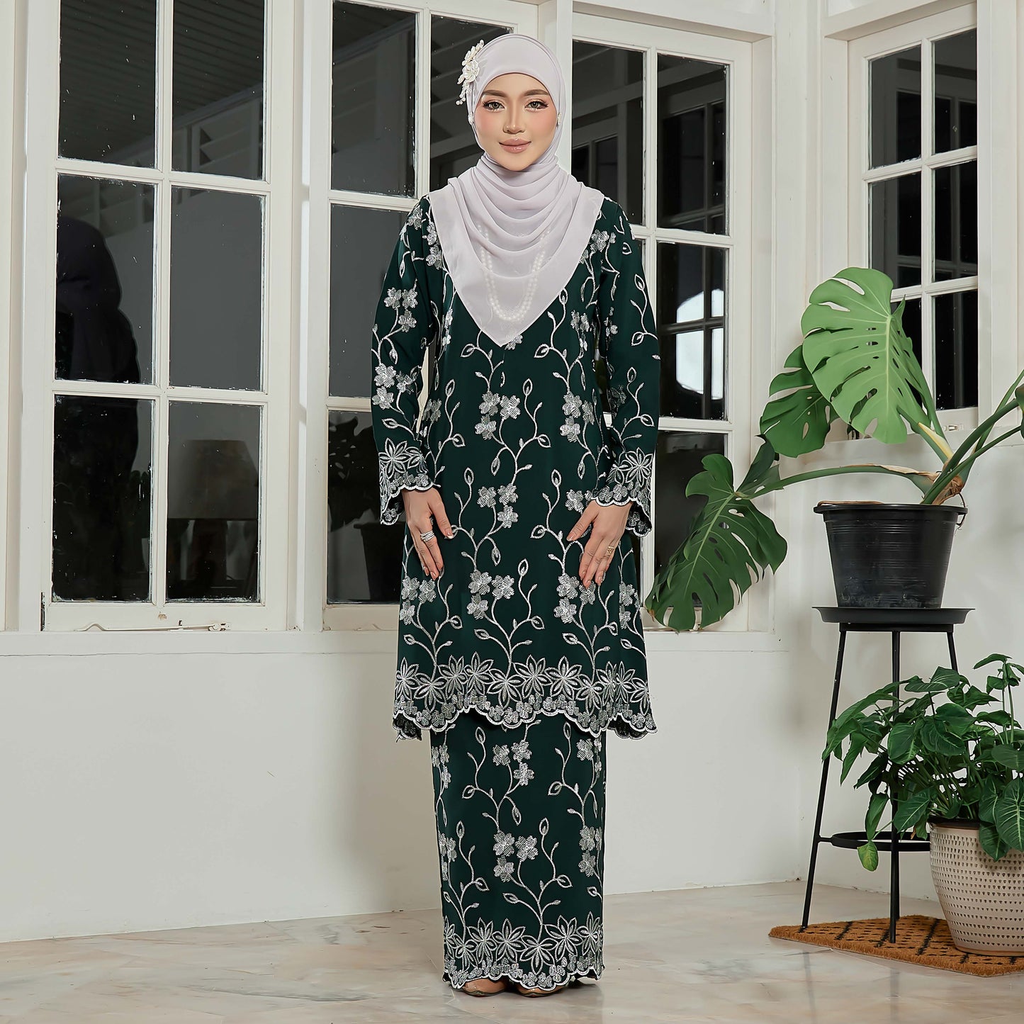Elviera Kurung