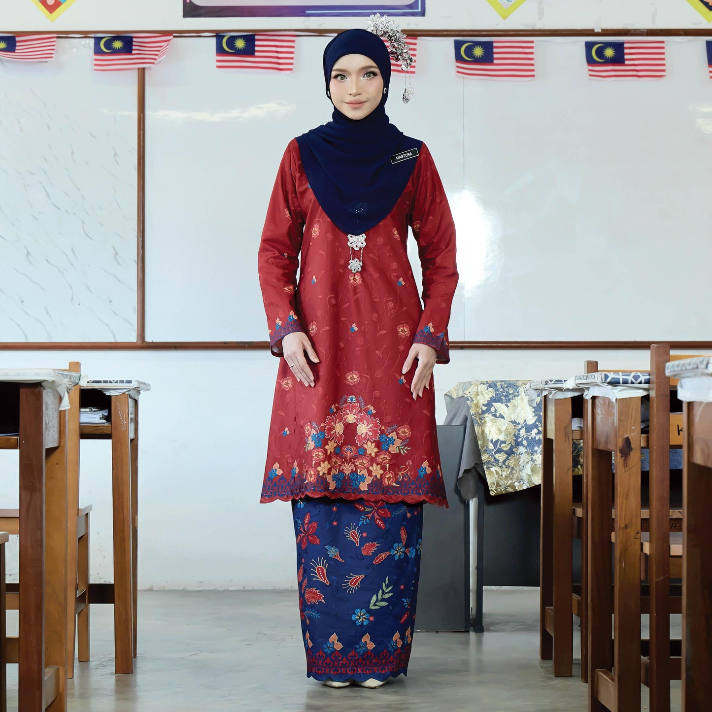 Nirmala Kurung Merdeka