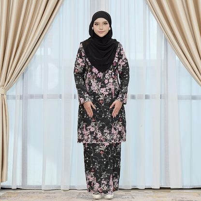 Nalisya Kurung