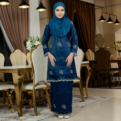 Salsa Kurung