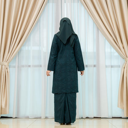 Deluna Kurung