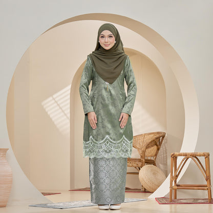 Audrena Kurung