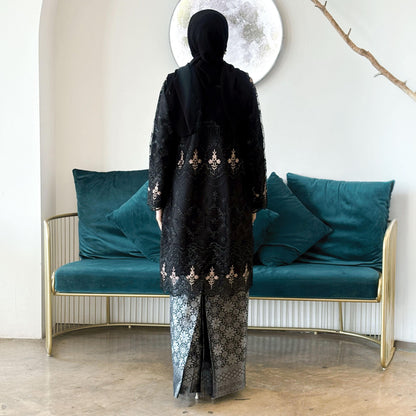 Milana Kurung