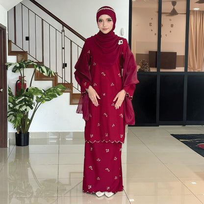 Sufina Kurung