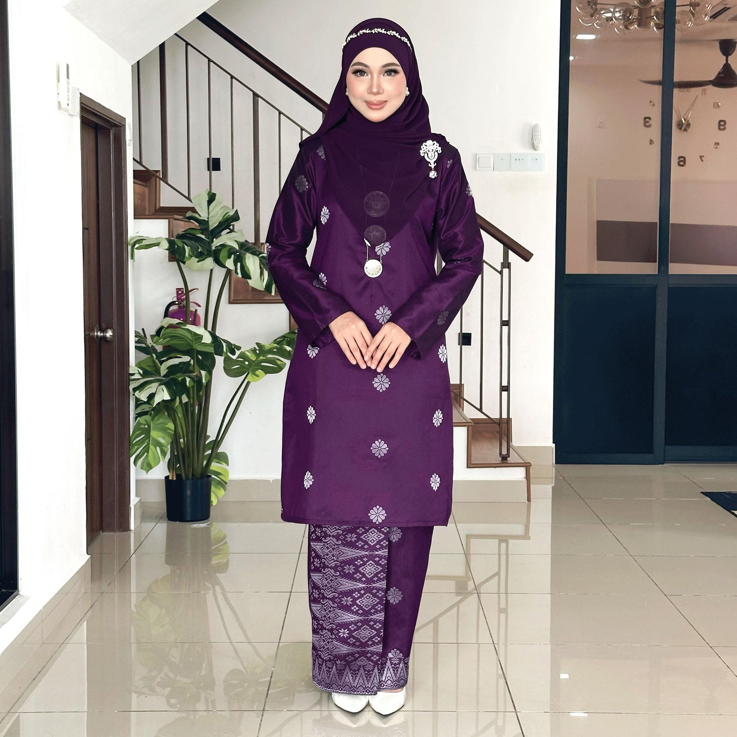 Melati Kurung