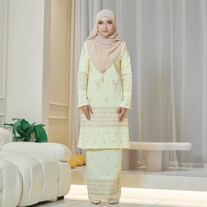 Thaleesa Kurung