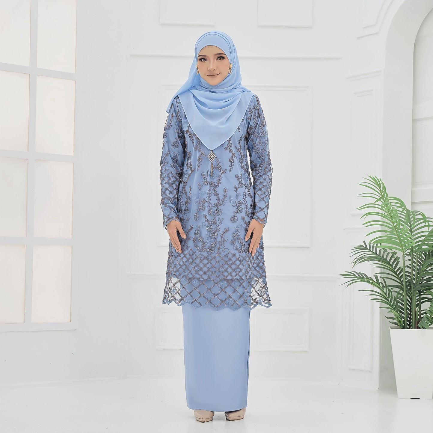 Roseina Kurung