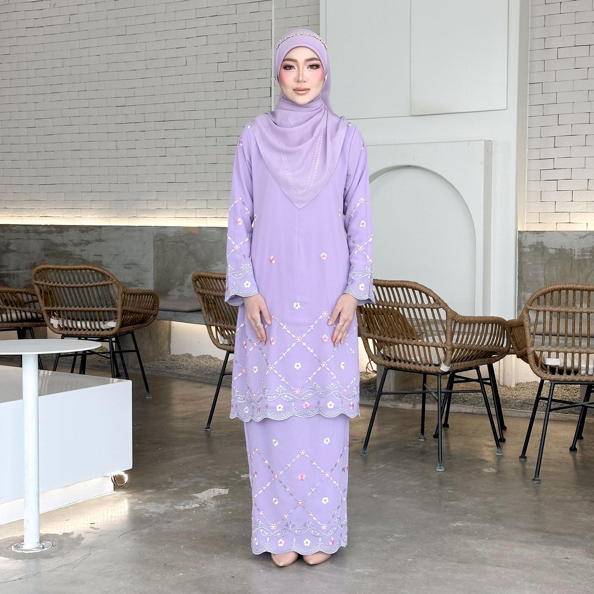 Jenna 2.0 Kurung
