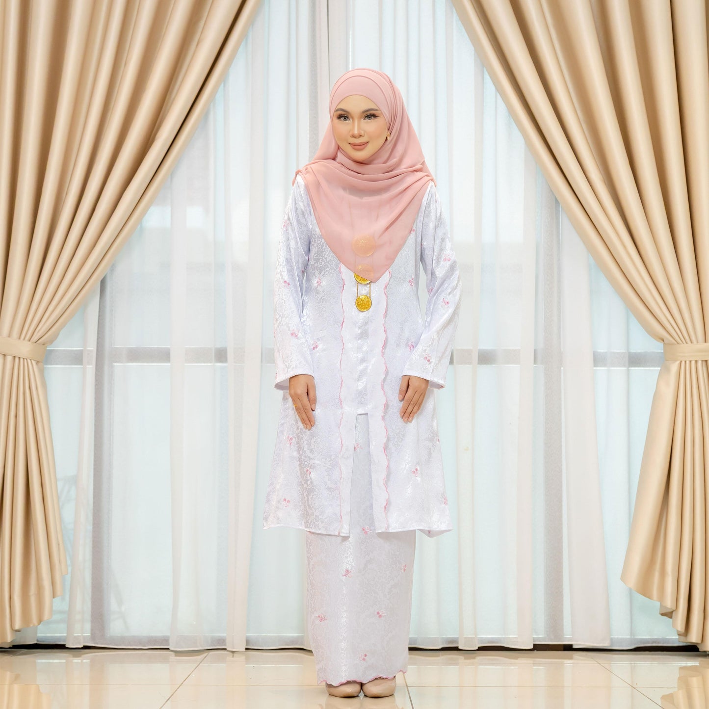 Dewi Kebaya