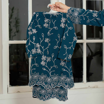 Elviera Kids Kurung