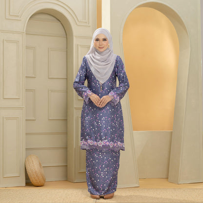 Lily Kurung