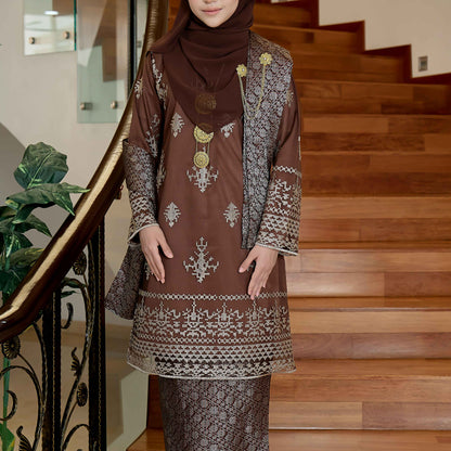 Seri Kejora Kurung