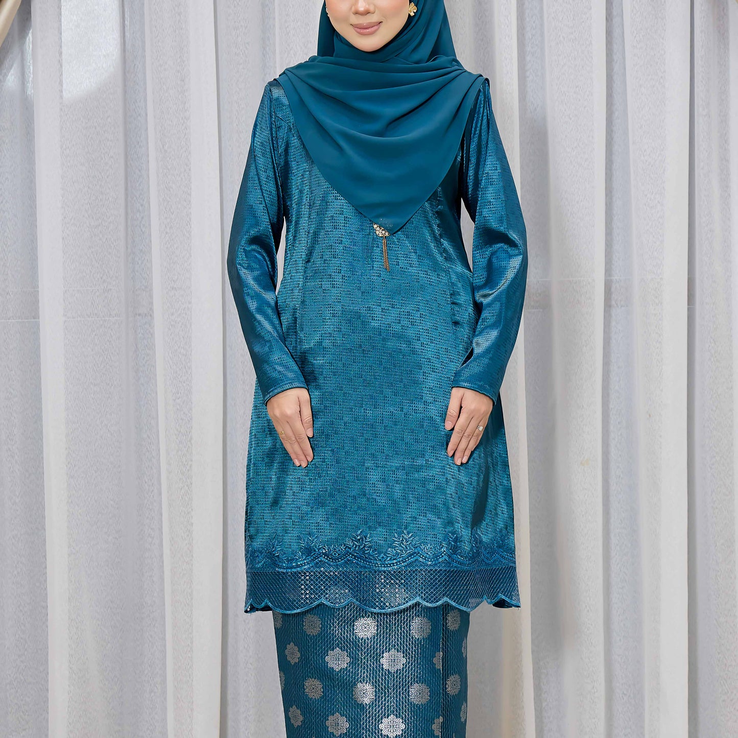 Nerisa Kurung