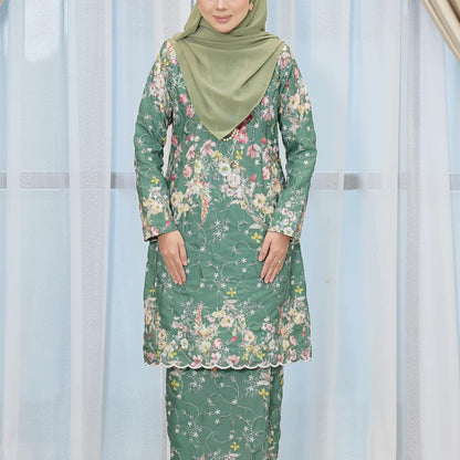 Nalisya Kurung