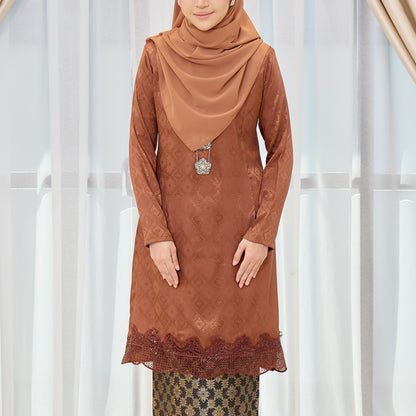 Qaleesa Kurung
