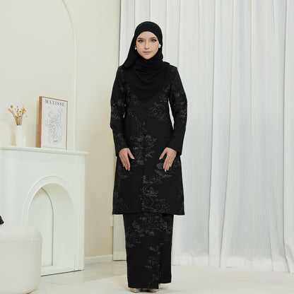 Natra Kurung