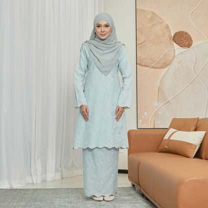 Daireen Kurung