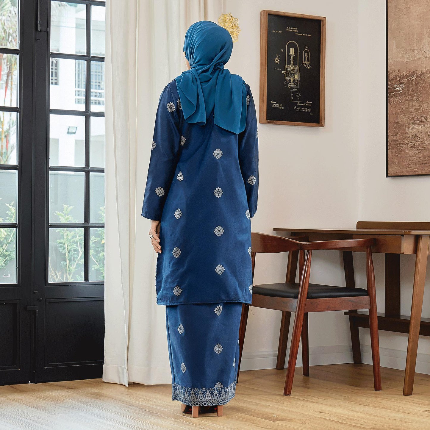 Che Aminah Kurung