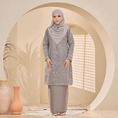 Bianca Kurung