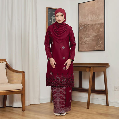 Che Aminah Kurung