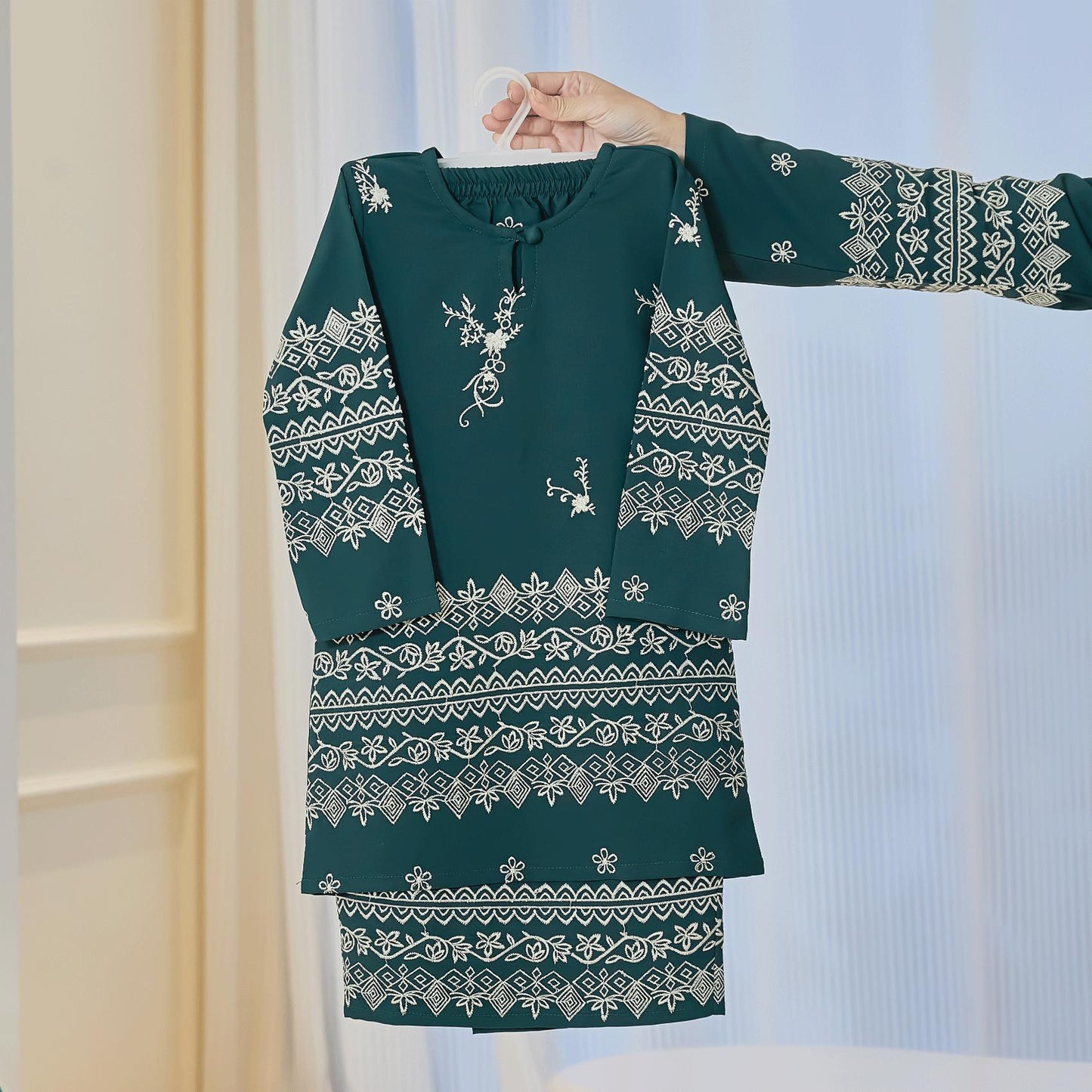 Thaleesa Kids Kurung