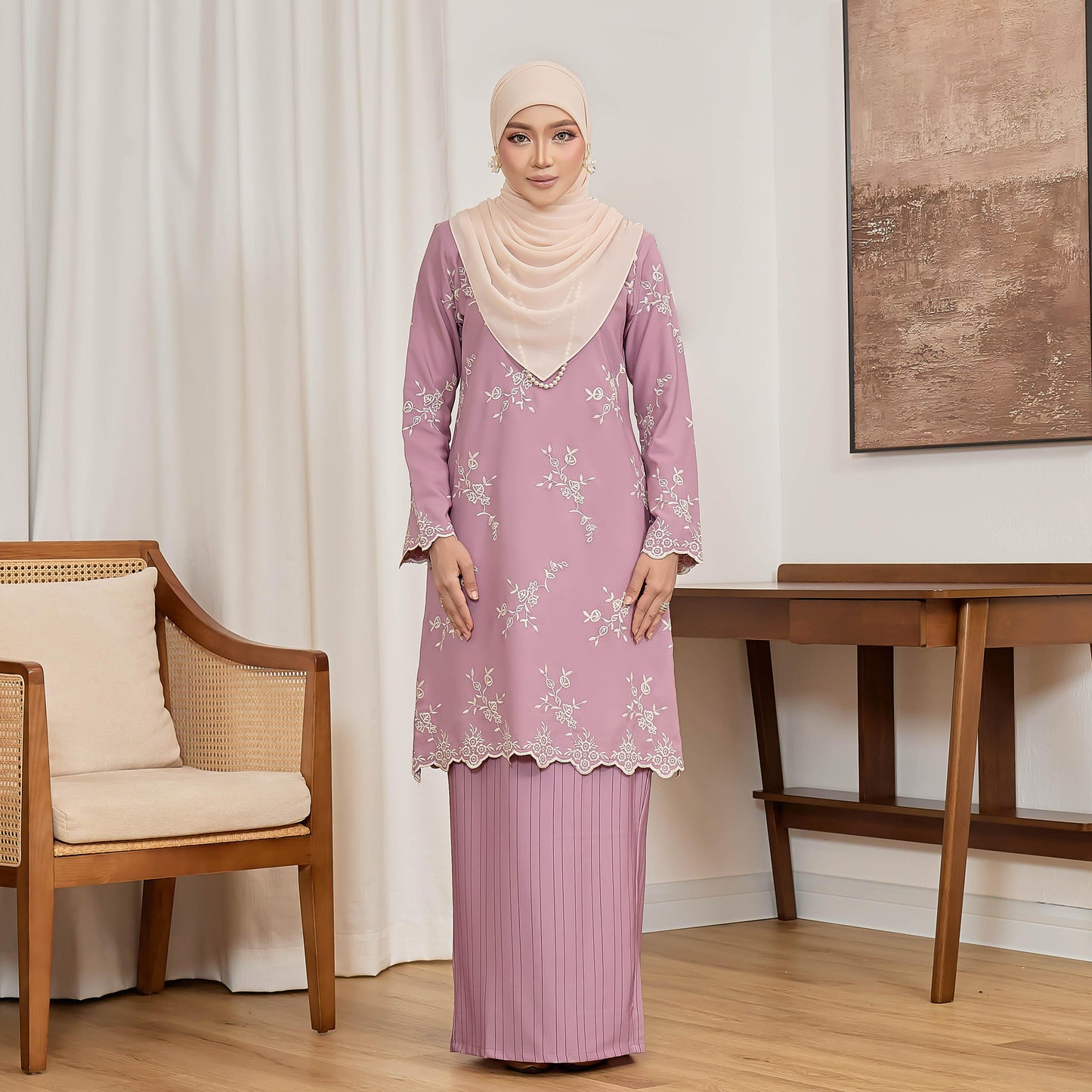 Darnella Kurung