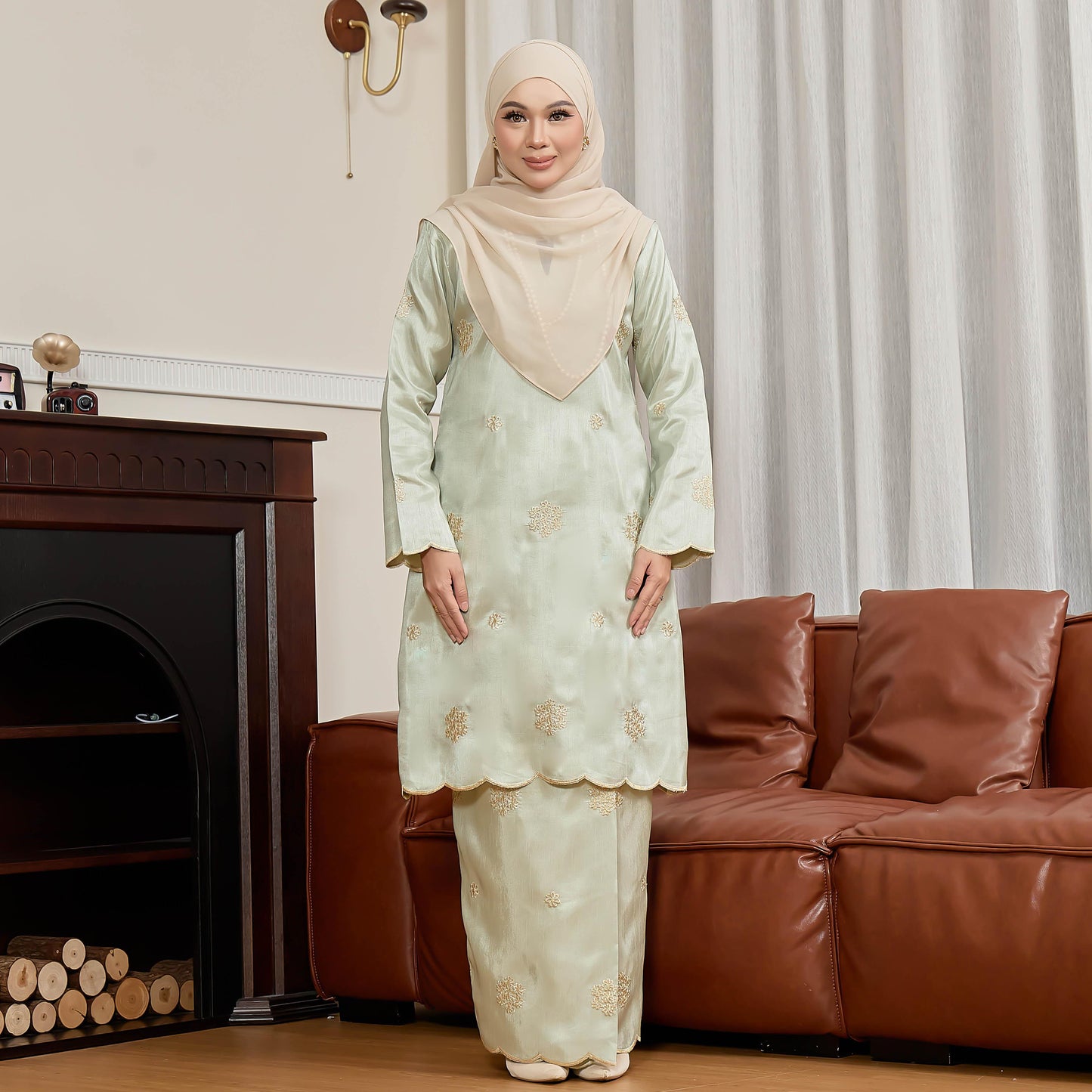 Laurabelle Kurung