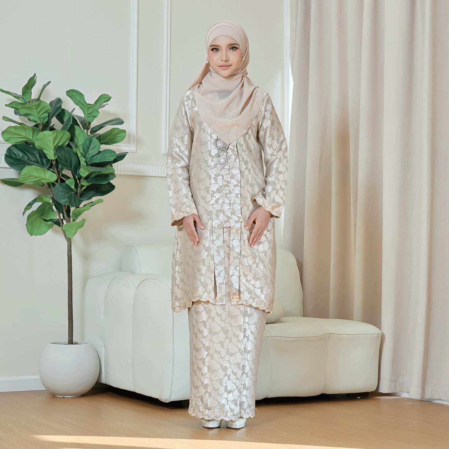 Irdina Kurung