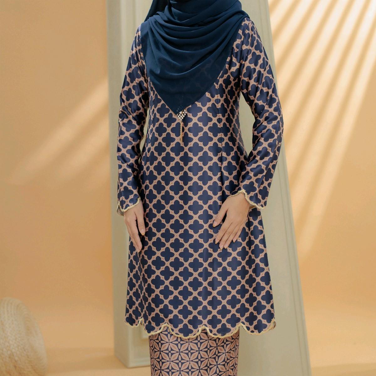 Estilla Kurung