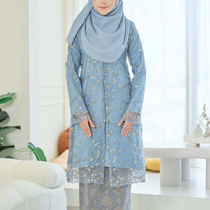Lovelle Kurung