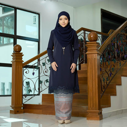 Adeenda Kurung