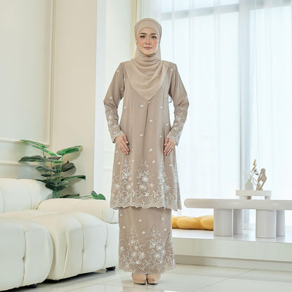 Leeya Kurung