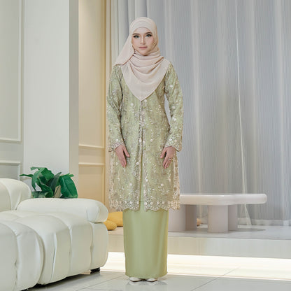 Lorevia Kurung