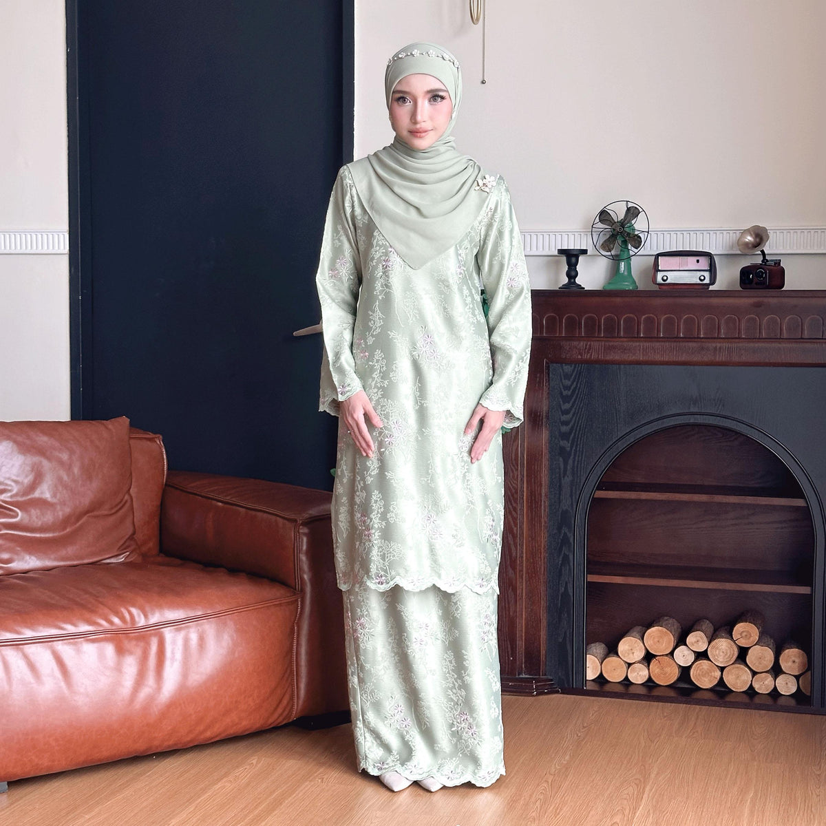 Indah Kurung