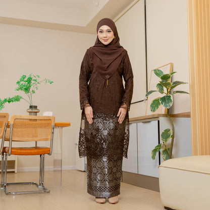 Ellise Kurung