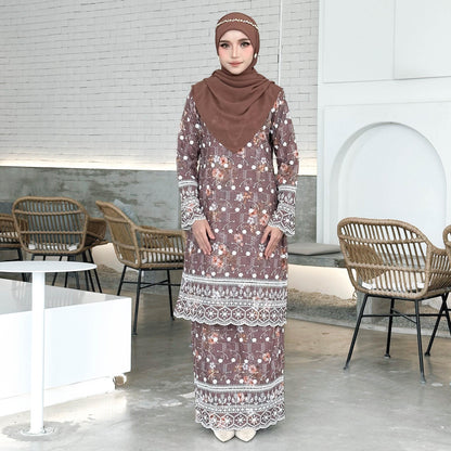 Zalea Kurung