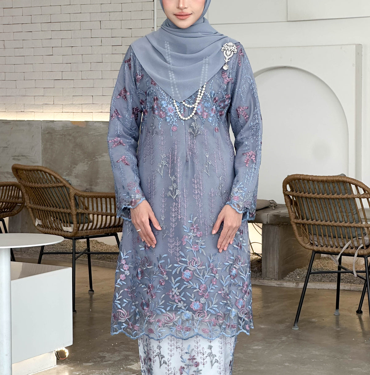 Freya Kurung
