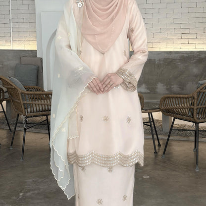 Tessa Kurung
