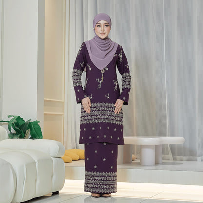 Thaleesa Kurung