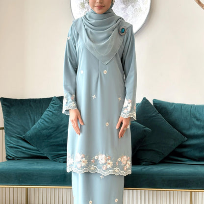 Ailisa Kurung