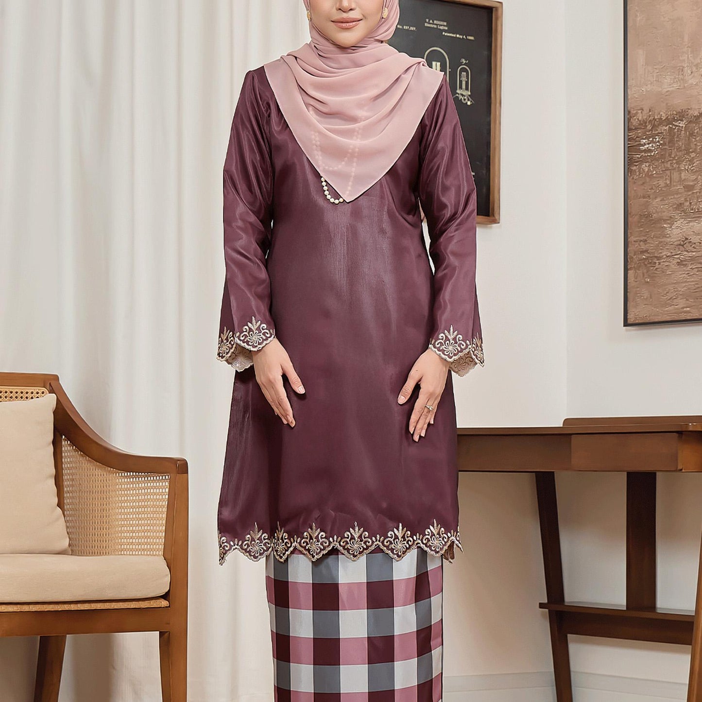 Lunisya Kurung