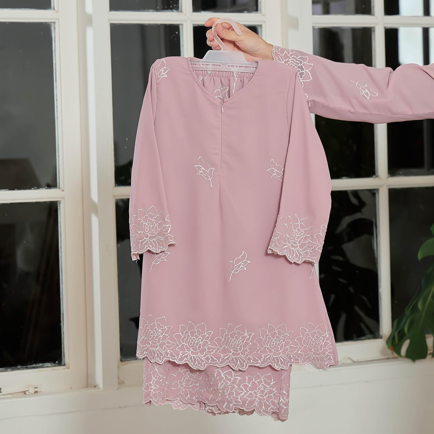 Lysandra Kids Kurung