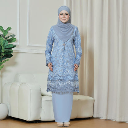 Arisya Kurung