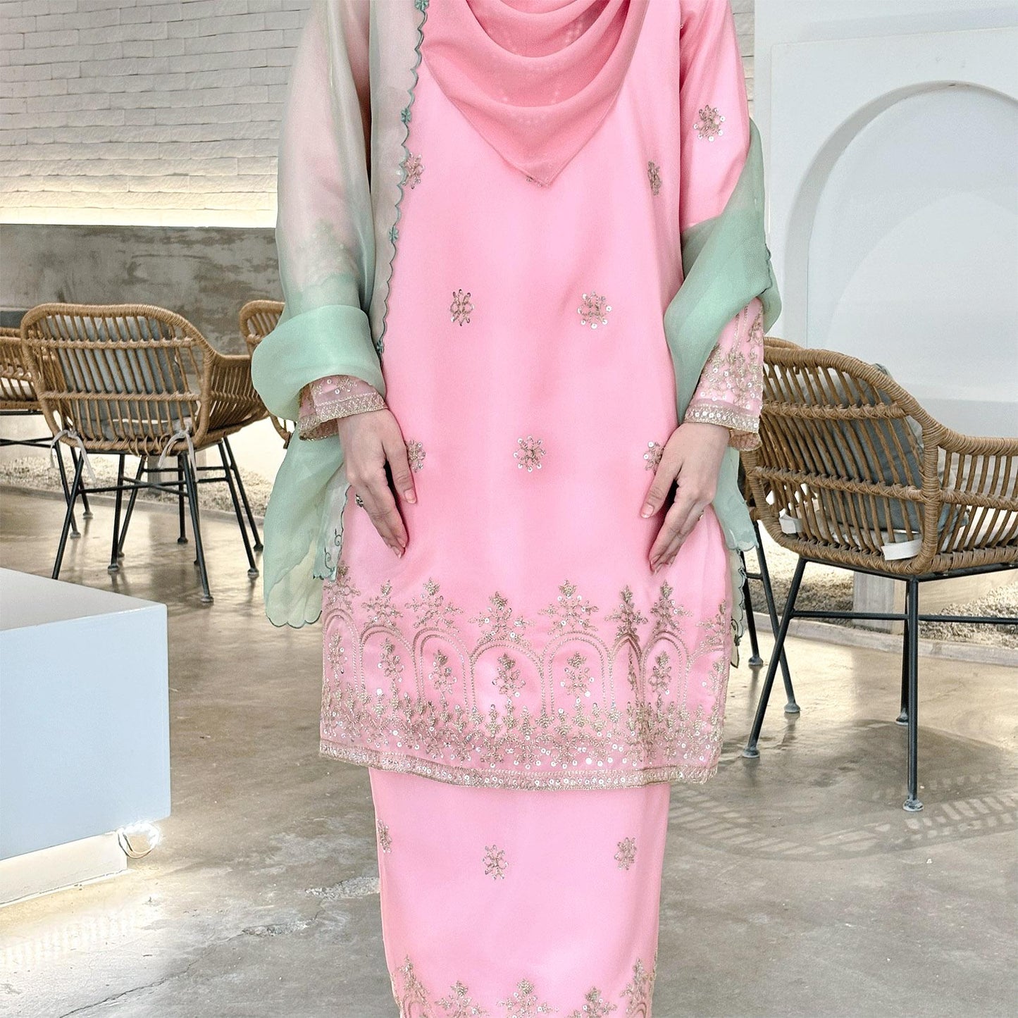 Lumiera Kurung