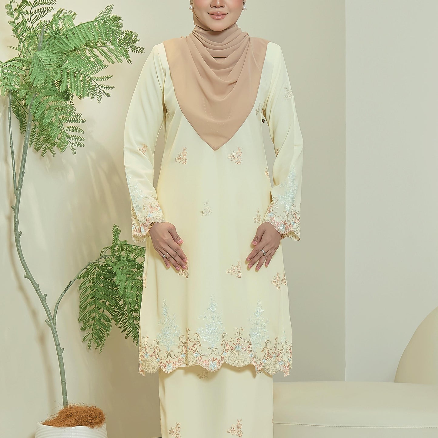 Eyara Kurung