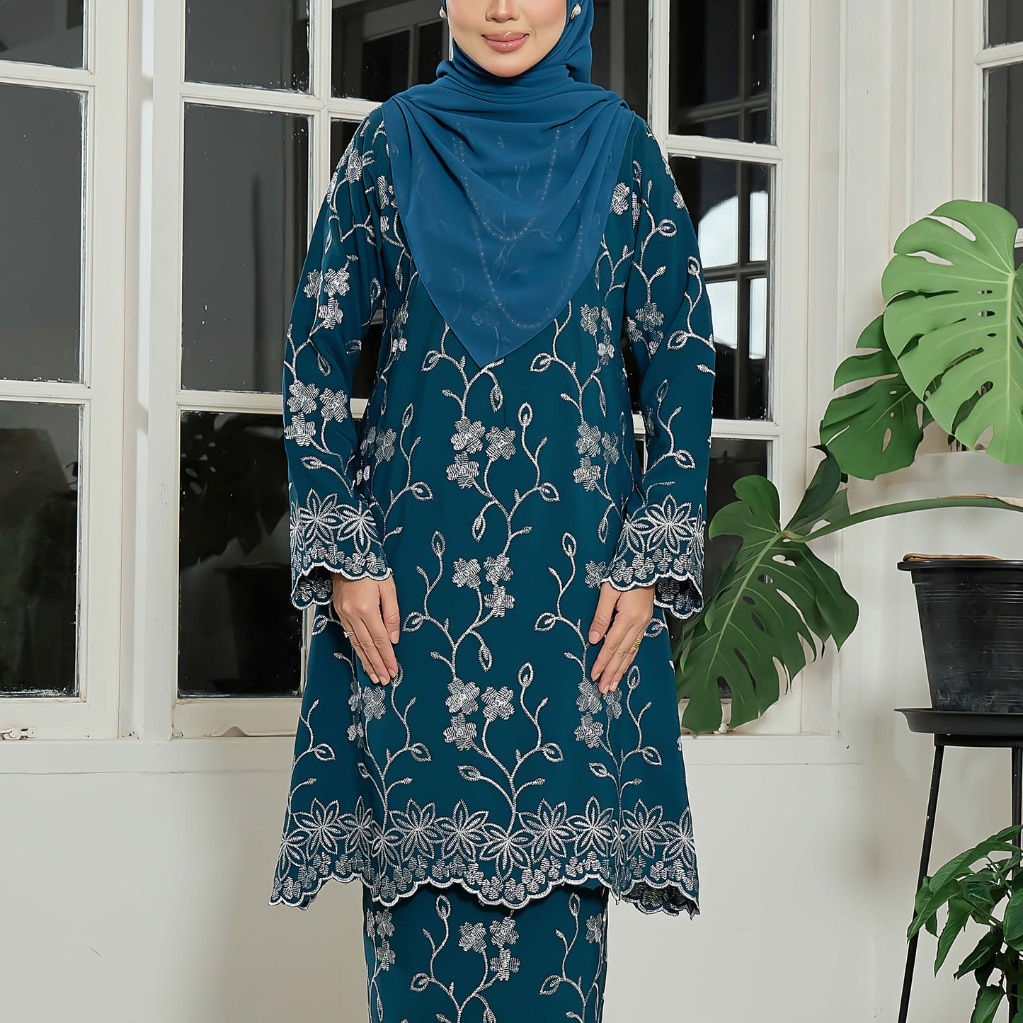 Elviera Kurung
