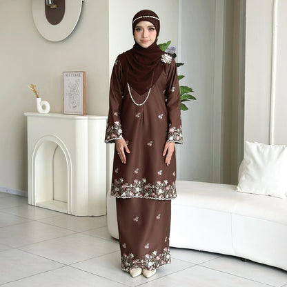 Fitra Kurung